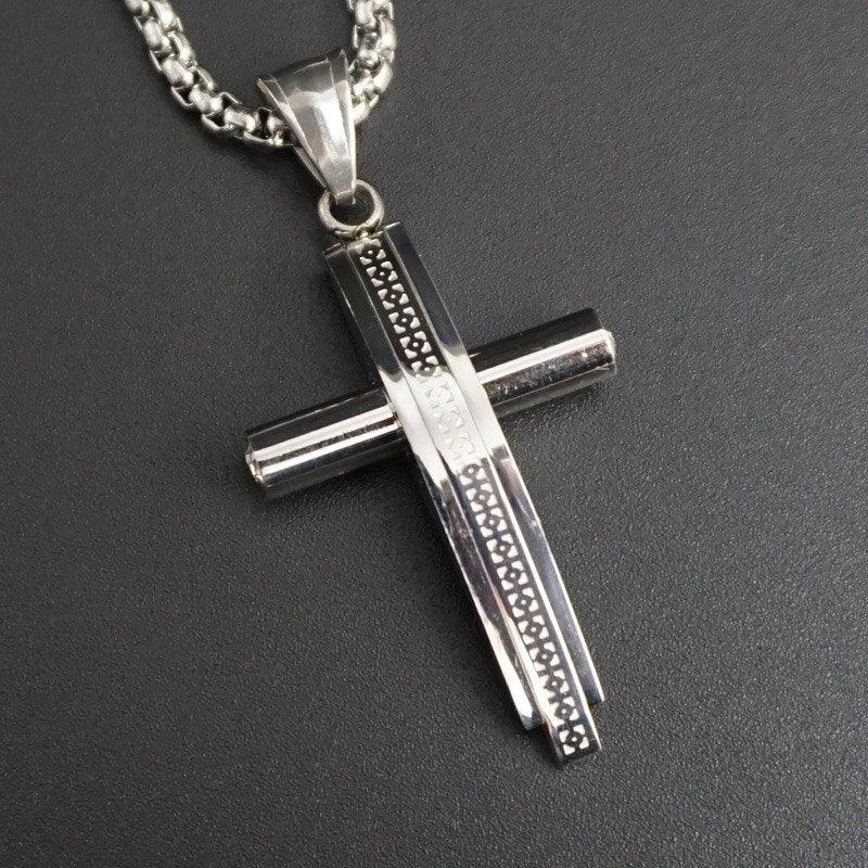 Corrente com Crucifixo Parabólico Banhado a Ouro ou Prata - Purità Joias